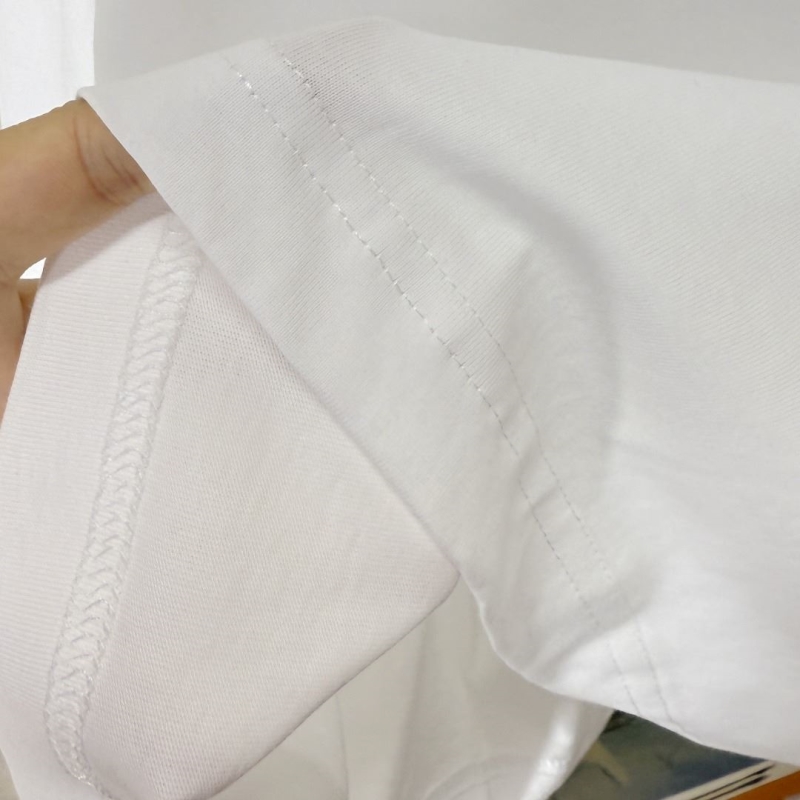 l0vis Vvtt0n t-shirt